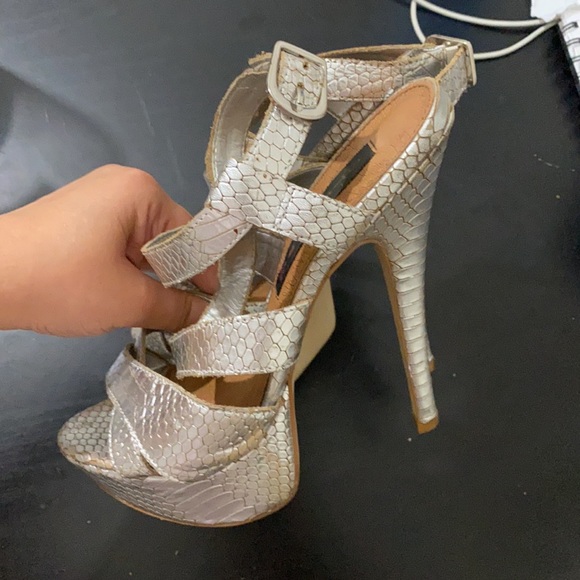 Silver Crocodile Embossed Leather Platform Sandals - Picture 6 of 13